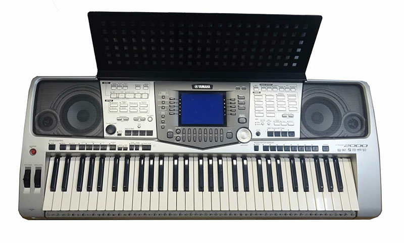 Đàn organ Yamaha PSR-2000