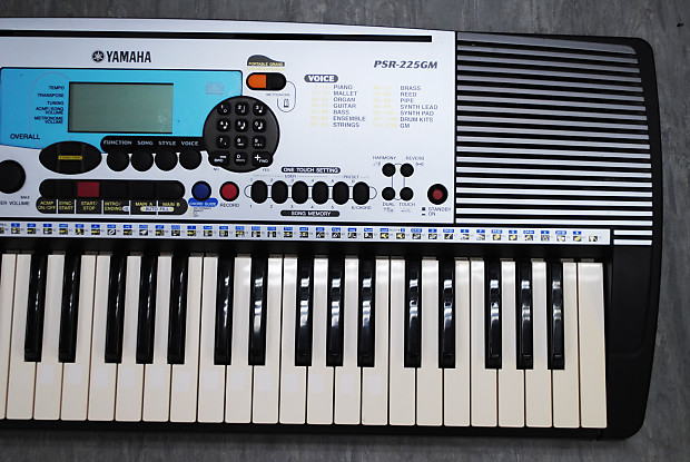 Đàn organ Yamaha PSR-225GM